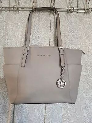 Michael Kors Jet Set EW TZ Medium Leather Tote - Pearl Gray • $70