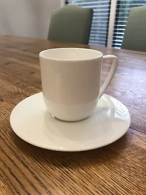 Vera Wang Wedgewood St. Tropez - 8 Teacup/saucer Sets (storage Cases Included!) • $100