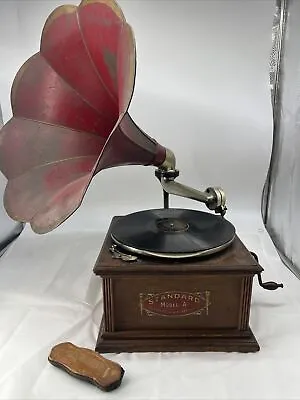 Standard Model A Standard Talking Machine Co. Gramophone Horn - Not Functional • $875