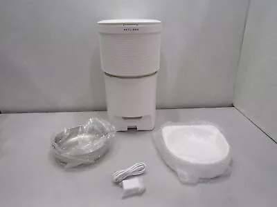 Petlibro Vacuum Sealed Automatic Cat Feeder 8L 34 Cups White • $49.99