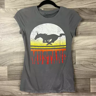 Mustang Womens T-Shirt Gray Graphic Cap Sleeve Crew Neck 100% Cotton Juniors M • $6.02