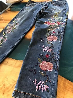 V CRISTINA Floral Embroidered Embellished Mid-Rise Stretch Skinny Jeans 12 • $22.99