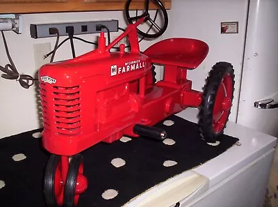 Vintage IH Farmall Eska Small H  OPEN GRILL   Narrow Front Pedal Tractor  1949 • $1150