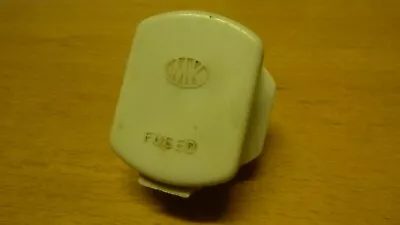 Old White Mk 3 Pin Uk Plug #790 • £6.50