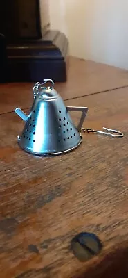 Teapot Shaped Metal Tea Infuser • £4.50