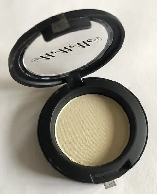 MeMeMe Mono Eyeshadow 08 Frosted Vanilla Cream Sand • £2.50