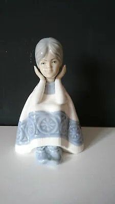 Vintage Miquel Requena Valencia Rare Porcelain Model Of A Sitting Lady Not Ladro • £7.99