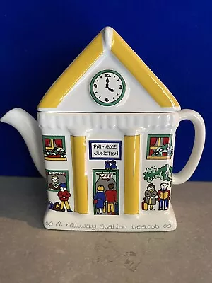 Vintage Wade English Life Primrose Junction Station Teapot Tea Pot Collectable • £18