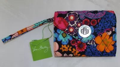 VERA BRADLEY Your Turn Smartphone Wristlet Floral Fiesta Wallet - Exact One  NWT • $24.95