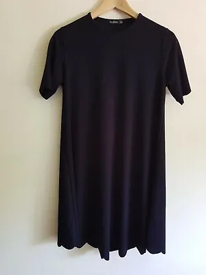 BooHoo Maternity Size 8 Short Sleeve Non-iron Scallop Hem Dress - Black • £9.50