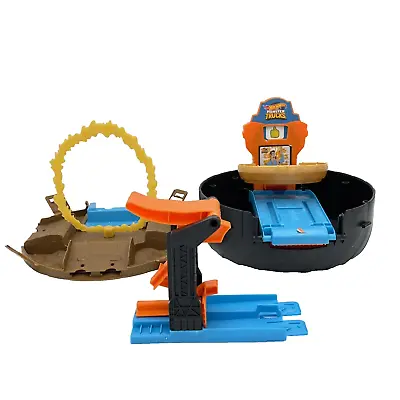 Hot Wheels Monster Trucks Stunt Tire Play Set Opens Reveal Arena Launcher • $8.95