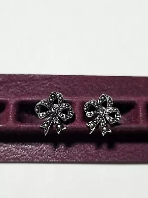 Vintage Avon Romantic Bow 1987 Pierced Earrings Silver Tone • $14.99