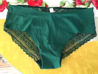 VICTORIA'S SECRET NWT Hiphugger/Hipster Green Panty Large • $6.95