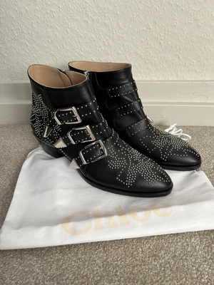 £400 • Buy Chloe Susanna Boots