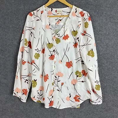 Zulu And Zephyr Shirt Womens 10 White Red Green Grey Button Up Flowers NEW • $24.95