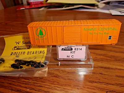 Roundhouse A 8314 N-scale Maine Central Boxcar Kit #31637 • $13.75