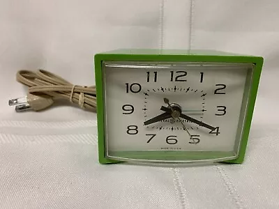 General Electric Alarm Clock Vintage Model 7299 USA Lime Green Working • $19.99
