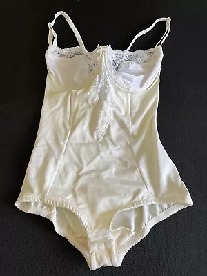 VA BIEN Body Briefer French Design Size 36D Pre-Owned • $40