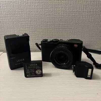 Leica D−LUX Black Digital Cameras Strap Battery Charger Flash • $1100
