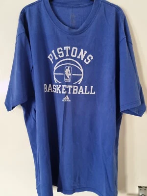 £2 • Buy Adidas Pistons Basketball T-Shirt XXL