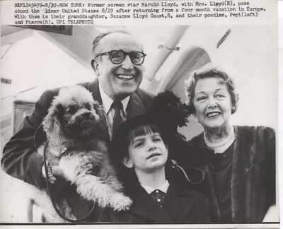 1930 Press Photo Actor Harold Lloyd W Wife & Granddaughter Suzanna Lloyd Gaust • $19.99