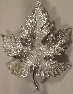 Vintage Maple Tree Leaf Brooch Pin Silver Tone Electroplated Metal 2  • $4.79