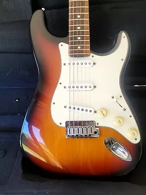 1997 Fender Stratocaster  Usa 🇺🇸  • $1150