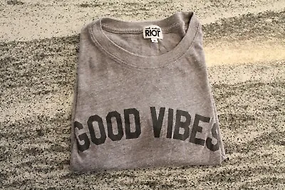 Sub_Urban Riot Small Womens Good Vibes T-Shirt • $19.99