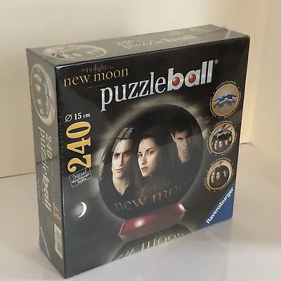 New Sealed. THE TWILIGHT SAGA NEW MOON RAVENSBURGER 240 PIECE JIGSAW PUZZLE BALL • $8