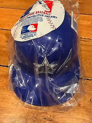 Vintage 1980's Seattle Mariners Full Size Helmet Plastic  • $15.99