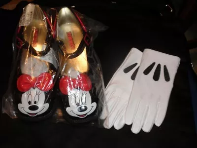 DISNEY Store  Minnie Mouse Shoes For Girls 13/1 And Minnie Mouse GLOVES NEW • $30