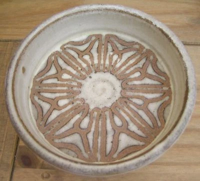 £14.99 • Buy GRAYSHOTT POTTERY DISH..18cm