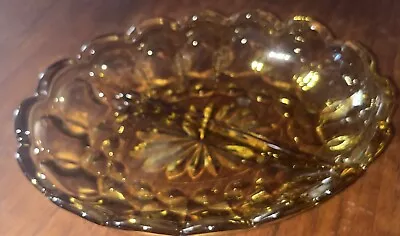 L. E. Smith Amber Glass Jewelry Divided Dish Or Candy Dish Moon & Stars • $12.50