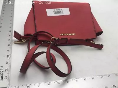 Michael Kors Womens Red Saffiano Leather Detachable Strap Zipper Crossbody Bag • $15.50