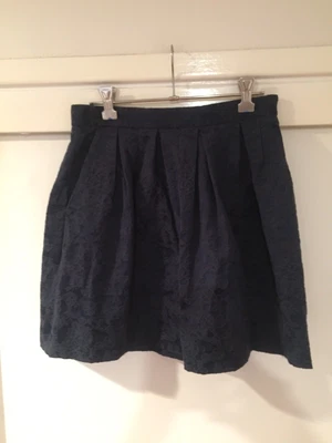 $12.75 • Buy Forever New Ladies Blue Floral Skirt Size 8 Good Condition