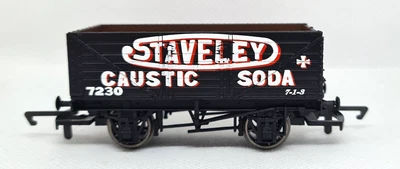 £9.99 • Buy Hornby R6811 7 Plank Wagon No.7230 Staveley Black Livery - Boxed