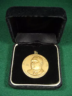 Martin Luther King Jr. High Relief Bronze Medal By Medallic Art Co. New York • $39.95