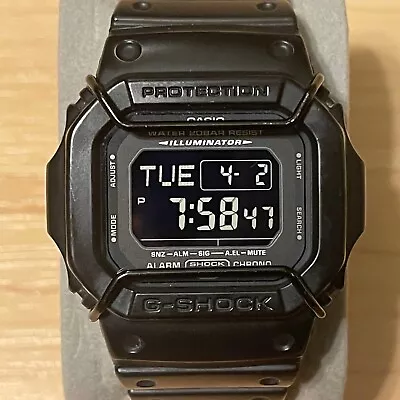 Casio G-Shock DW-D5600P-1 Bullbar Negative Display Square Digital Watch 5600 • $74.99