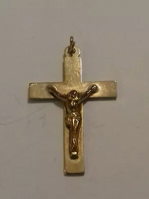 9ct  375 Yellow Gold Cross Crucifix Pendant  1.50 Grams  31mm Birmingham Hm • £59.95