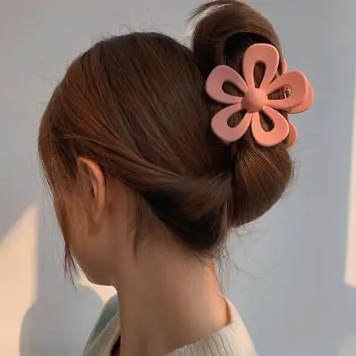 Simple Flower Hair Clip Beautiful Girls Fashion Hair Clip Accessories Goods • $1.90