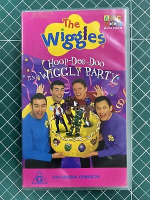 VINTAGE The Wiggles Hoop-Dee-Doo It’s A Wiggly Party VHS 2001 VGC • $35