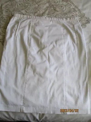 Marks And Spencer White Pencil Skirt - Lined - Cotton Size 14 • £3