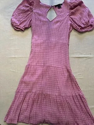 Women's Size 8 French Connection Pink Dress Puff Sleeve V-neck • $8.99