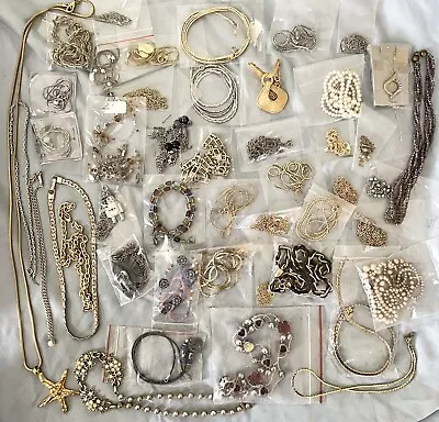 Lot Of 45 Vintage Antique Necklaces Chains Beads • $32