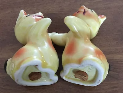 VINTAGE VAN TELLINGEN BUNNY HUG HUGGERs  SALT & PEPPER SHAKERS YELLOW & ORANGE  • $10