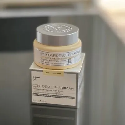 It Cosmetics- Confidence In A Cream Moisturizing Super Cream 2 Fl Oz. • $19.98