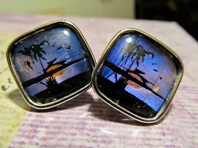 Vintage Screw Back Earrings  Butterfly Wing Palm Trees In The Setting Sun • $9.99