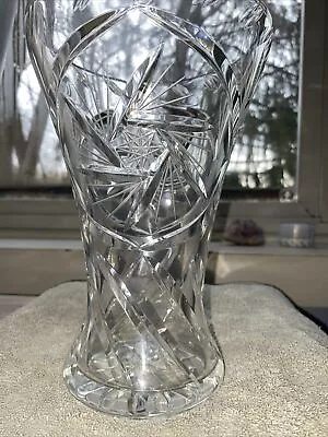  Crystal Glass Vase Pinwheel And 8 Point Star Design Heavy 8 1/4 Inches Tall  • $40