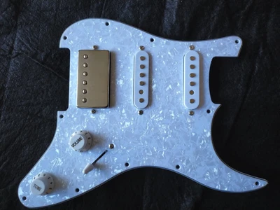£30 • Buy Strat Style Loaded Scratchplate HSS Master Vol & Tone Pearl Pickguard Pickups 