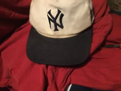 Vintage New York Yankees Starter SnapBack   • $45